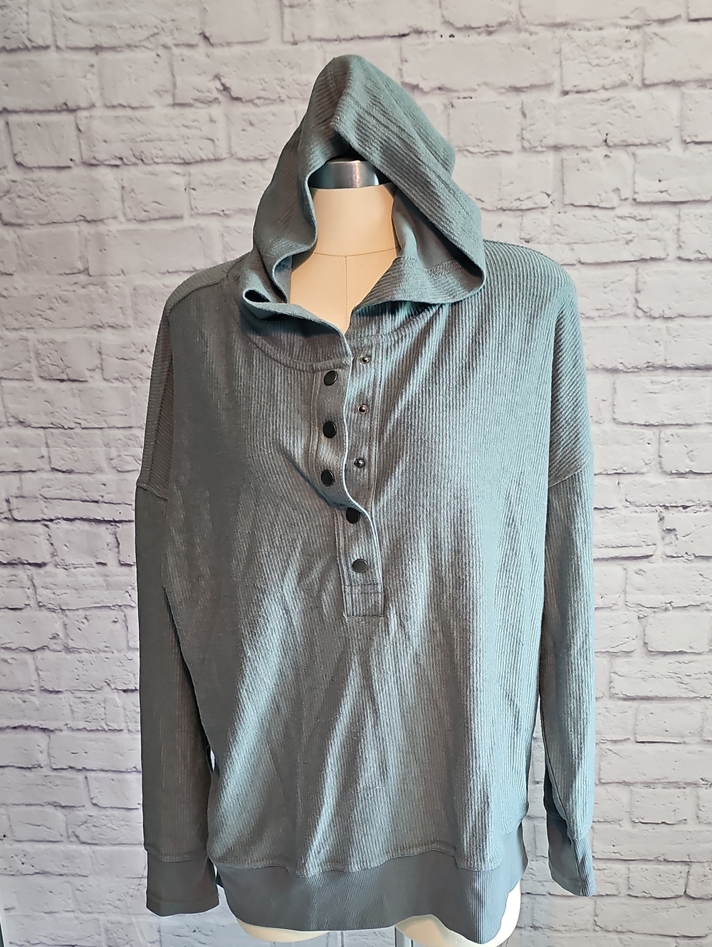 Maurices Hooded Ribbed Pullover in Sage Green